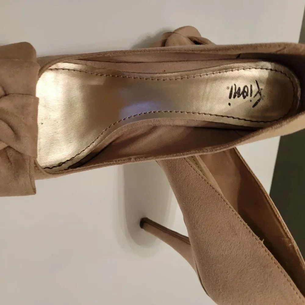 FIONI BEIGE HEELS  - Picture 9 of 16